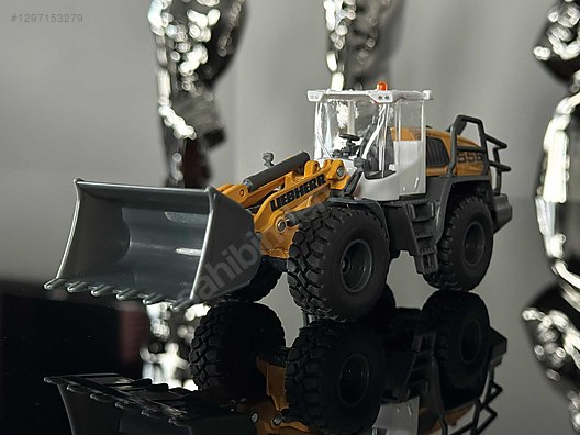 Siku Diecast Model 1/50 Liebherr Yükleyici İş Makinesi - 1297153279