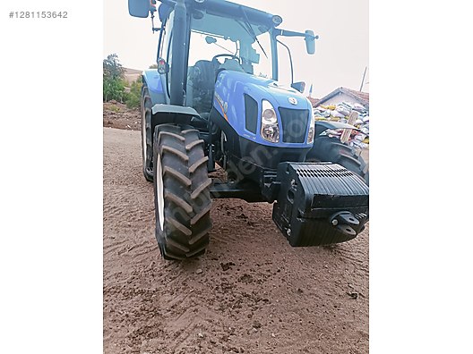 Machinery / Agricultural Machines / Tractors / New Holland / TR6.130