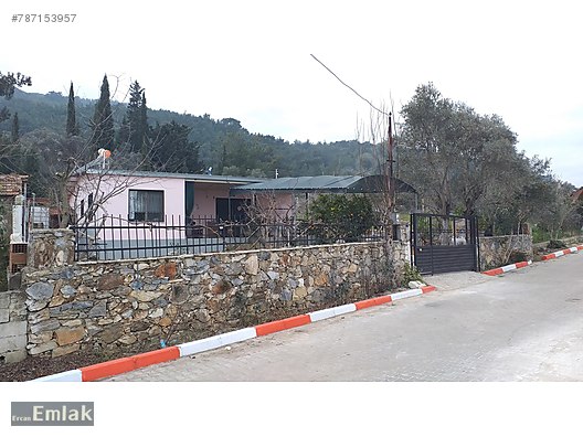 Emlak Ofisinden Satılık 3+1, 460 m² Müstakil Ev 460.000 TL�ye