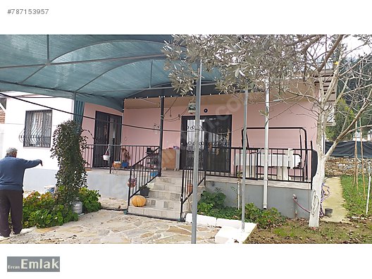 Emlak Ofisinden Satılık 3+1, 460 m² Müstakil Ev 460.000 TL�ye