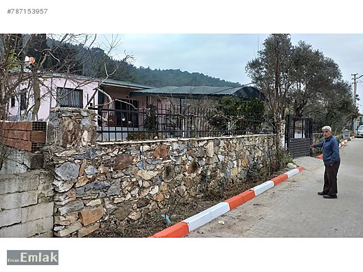 Emlak Ofisinden Satılık 3+1, 460 m² Müstakil Ev 460.000 TL�ye