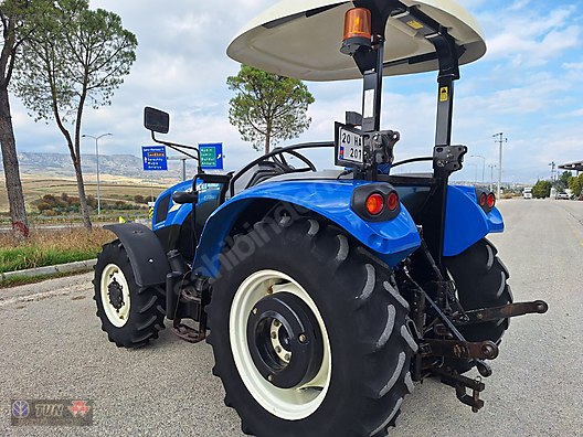 Machinery / Agricultural Machines / Tractors / New Holland / TT4.55