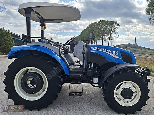 Machinery / Agricultural Machines / Tractors / New Holland / TT4.55