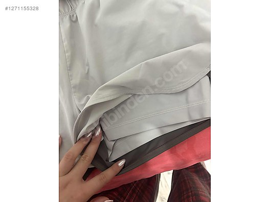 Used & Brand New Items / Clothing & Accessories / Women / Clothing / Shorts