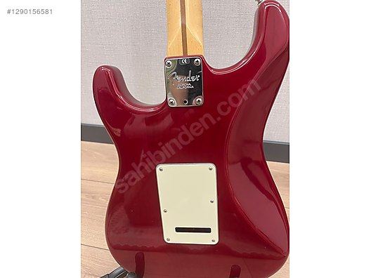2000 Fender (American) Deluxe Stratocaster Crimson Red Transpa on