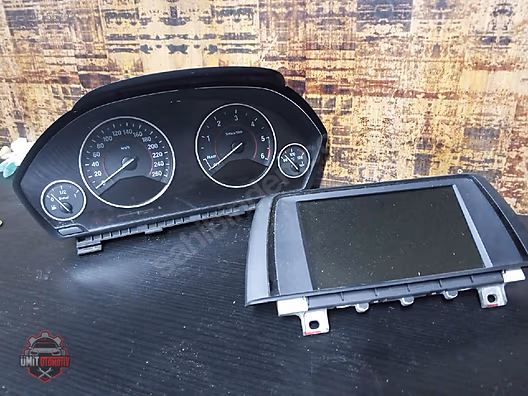 BMW F30 KADRAN iDrive MULTİMEDYA EKRAN ÇIKMA ORİJİNAL