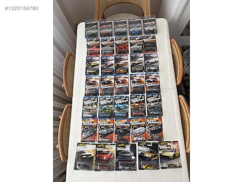 Hot Wheels Diecast Model 1:64 Nissan Araba - 1325156780