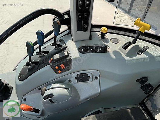 Machinery / Agricultural Machines / Tractors / New Holland / TR5.110