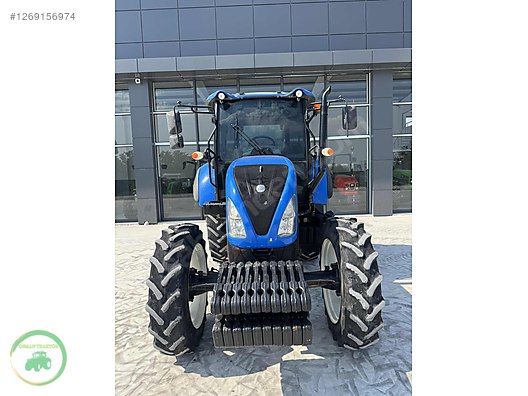 Machinery / Agricultural Machines / Tractors / New Holland / TR5.110