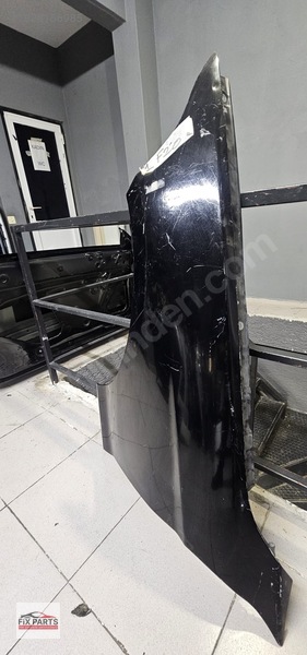 BMW 1 Serisi Çamurluk