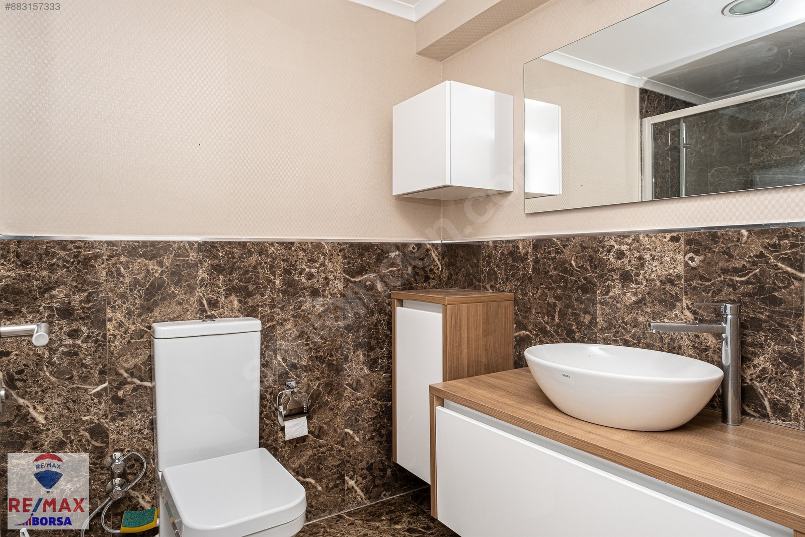 Emlak Ofisinden 4+1, 180 m² Satılık Daire 1.195.000 TL�ye sahibinden