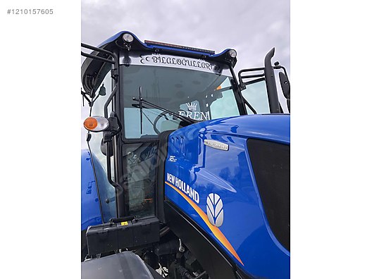 Machinery / Agricultural Machines / Tractors / New Holland / TR5.110