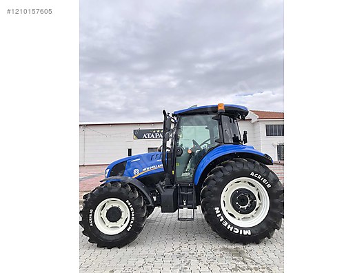 Machinery / Agricultural Machines / Tractors / New Holland / TR5.110
