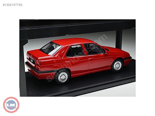 Triple 9 Collection Diecast Model 1:18 Alfa Romeo Araba - 1302157735