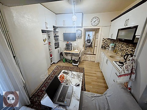 UYANIŞ MAHALLESİ AŞIKPAŞA CADDE ÜZERİNDE 3+1 KOT...