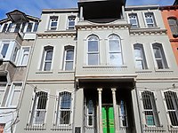 Fatihte Deniz Manzaralı 20 Oda Kapasiteli Satılık Otel