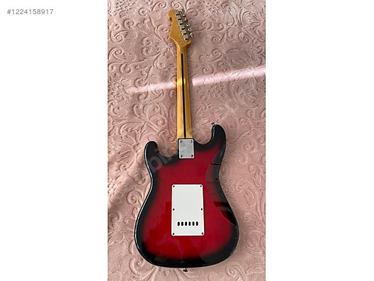 İkinci El ve Sıfır Alışveriş / Müzik / Müzik Aletleri / Telli Çalgılar / Gitar / Elektro