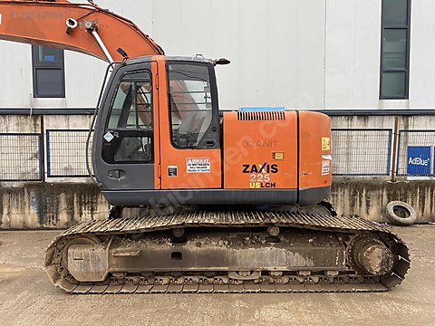 10378 SAATTE 2006 MODEL ORJİNAL KISAKUYRUK HİTACHİ EKSKAVATÖR