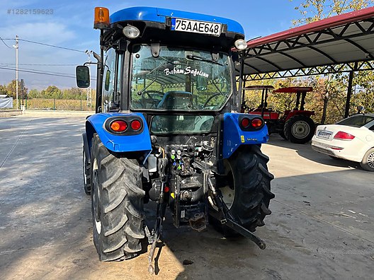 Machinery / Agricultural Machines / Tractors / New Holland / TT4.50
