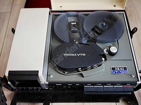 Akai VT-100 Portable VTR Video Tape Recorder ve VM-100 monitör ...