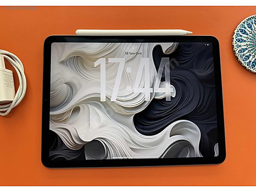 Apple iPad Air 5 64 GB Tablet - 1329159968