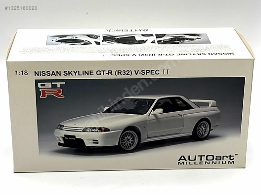Autoart Diecast Model 1:18 Nissan Araba - 1325160020