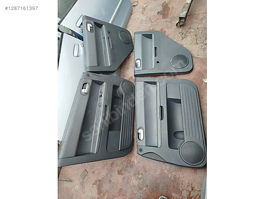 Otomobil & Arazi Aracı / Mekanik / Mitsubishi Colt kapı döşemesi