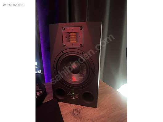 Acil Satılık çok uygun Adam Audio A7x ve volt kayıt paketi