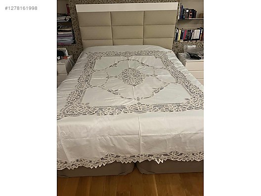 Used & Brand New Items / Home Decor / Home Textiles / Bedspread