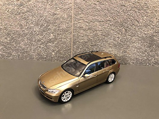 Kyosho Diecast Model 1:18 BMW Araba - 1164162598