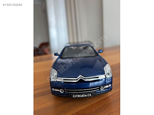 Burago Diecast Model 1:18 Citroën Araba - 1322163269