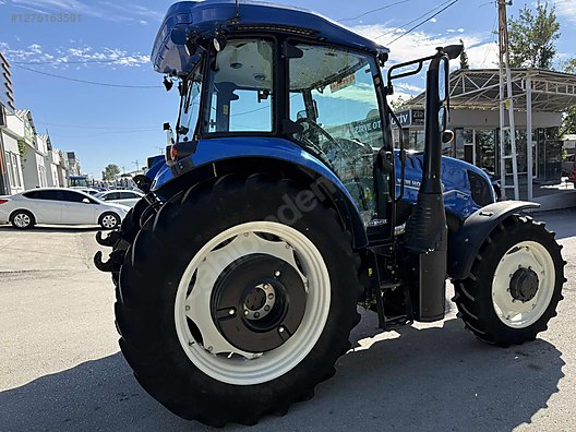 Machinery / Agricultural Machines / Tractors / New Holland / TD5.90