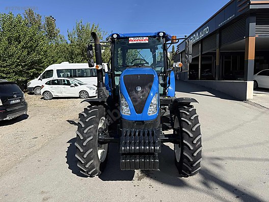 Machinery / Agricultural Machines / Tractors / New Holland / TD5.90