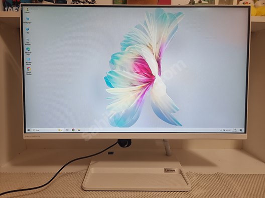 Lenovo / LENOVO IdeaCentre All İn One 3 / i3-1215U-8GB-256GB 24