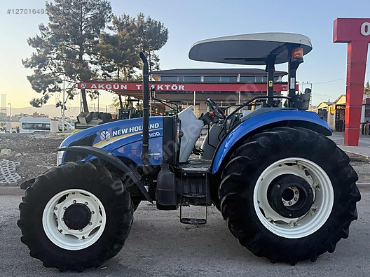 Machinery / Agricultural Machines / Tractors / New Holland / TD110D