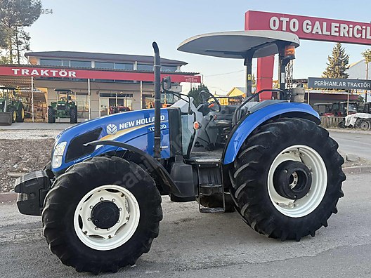 Machinery / Agricultural Machines / Tractors / New Holland / TD110D