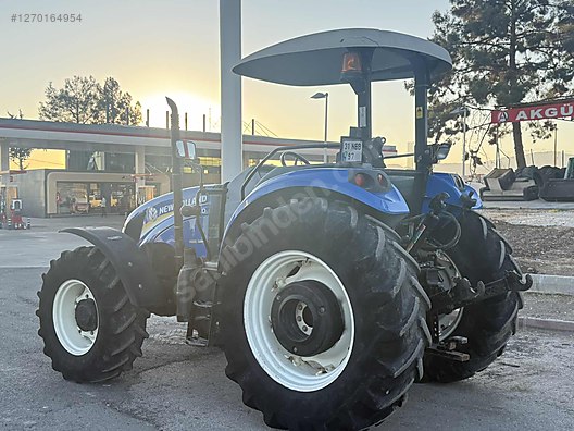 Machinery / Agricultural Machines / Tractors / New Holland / TD110D