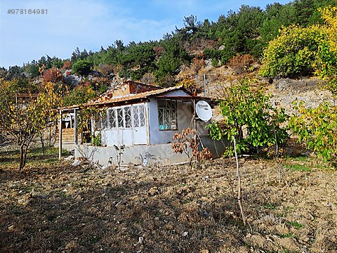 BERGAMA ÇAMOBA MAHALLESİNDE SATILIK BAHÇELİ MÜSTAKİL - Satılık Müstakil