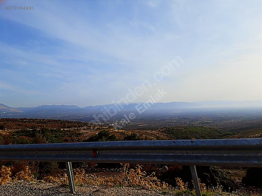 BERGAMA ÇAMOBA MAHALLESİNDE SATILIK BAHÇELİ MÜSTAKİL - Satılık Müstakil