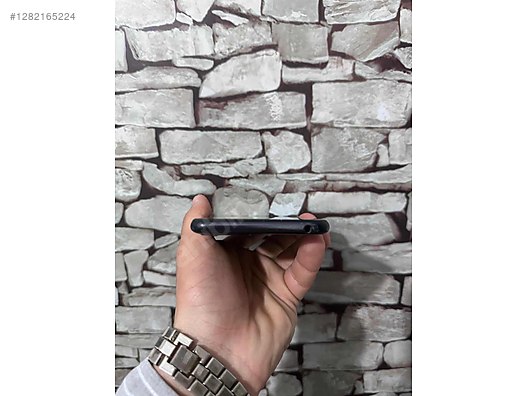 Used & Brand New Items / Cell Phones & Accessories / Cell Phones / Huawei / Y6 (2018)