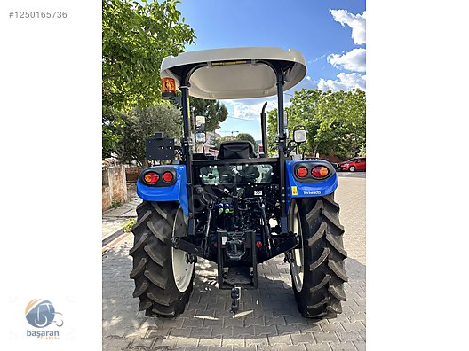 Machinery / Agricultural Machines / Tractors / New Holland / T4.70S