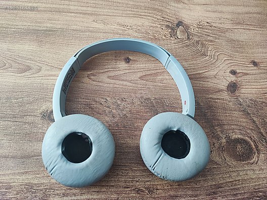 Used & Brand New Items / Cell Phones & Accessories / Accessories / Bluetooth Headphones