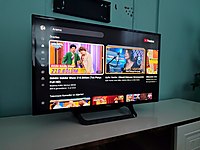 PHİLİPS 82 EKRAN KENDİNDEN UYDULU FULL HD SMART LED TV.