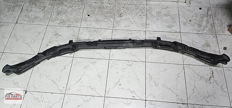 Mercedes E Tampon (Ön)