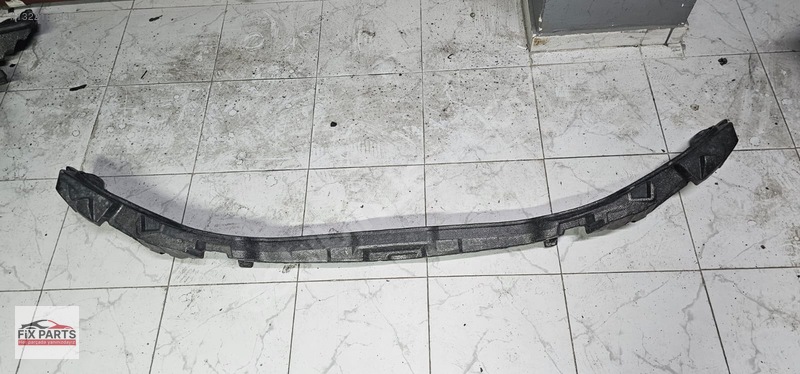 Mercedes E Tampon (Ön)