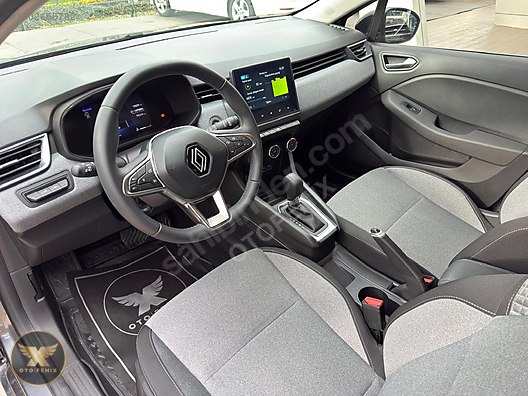 OTOFENİX 2024 RENAULT CLIO 1.0 TCE EVOLUTION 19.609 KM