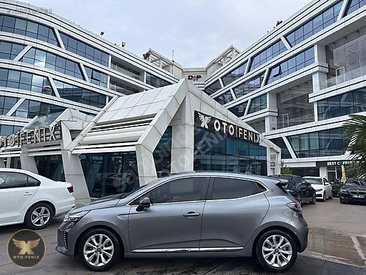 OTOFENİX 2024 RENAULT CLIO 1.0 TCE EVOLUTION 19.609 KM