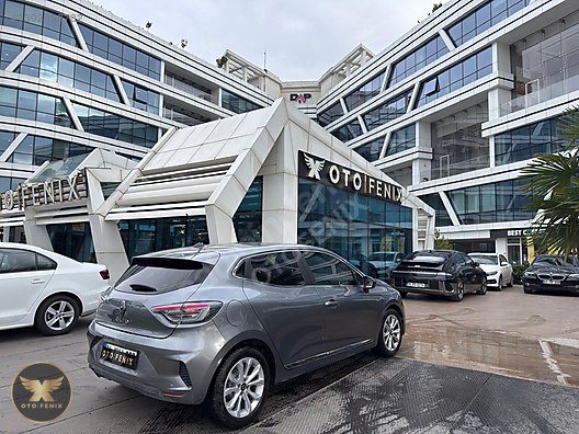 OTOFENİX 2024 RENAULT CLIO 1.0 TCE EVOLUTION 19.609 KM