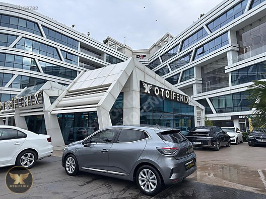 OTOFENİX 2024 RENAULT CLIO 1.0 TCE EVOLUTION 19.609 KM