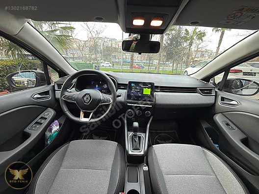 OTOFENİX 2024 RENAULT CLIO 1.0 TCE EVOLUTION 19.609 KM